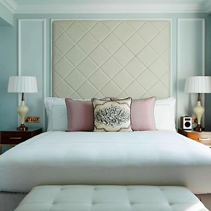 Deluxe Room Guest room 1 King